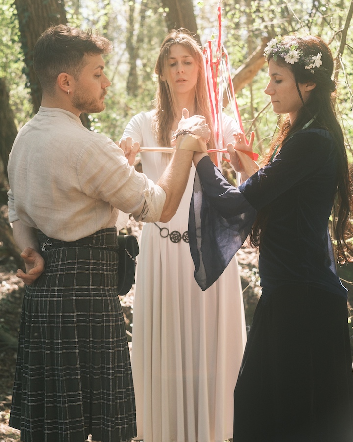 Rito dell'Handfasting nel bosco